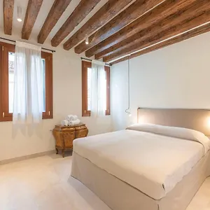  Apartment Grifalcon D'oro - Center Italy